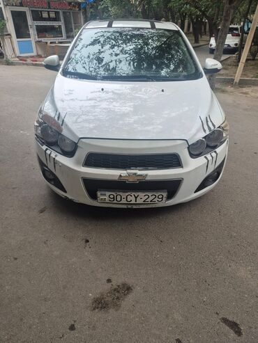 фольксваген тигуан 2 0: Chevrolet Aveo: 1.5 л | 2015 г. 150000 км Хэтчбэк