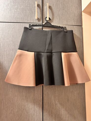 suknja sa slicem napred: S (EU 36), Mini