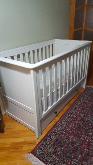 Digər uşaq mebeli: Mothercare carpayi
Matrasi ile birlikde
Ideal veziyyetde