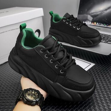 Мужская обувь: Кроссовки бренд мужские размеры есть в 4 цветах черный, белый