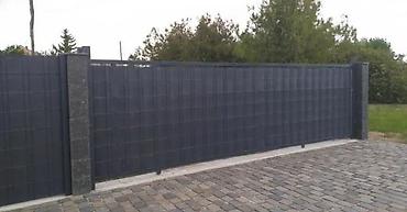 Proizvodi od rolovanog metala, metalni kanali: 🚪 KLIZNE KAPIJE – ISPUNA PANEL 2D I 3D 📍 Fence System doo Bulevar — 29