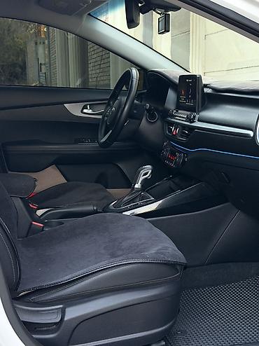 коврик бу: Kia K3: 2019 г., 1.6 л, Вариатор, Бензин, Седан — 7