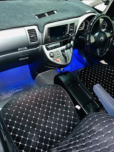 cadillac escalade сиденье: Toyota WISH: 2003 г., Автомат, Универсал — 3