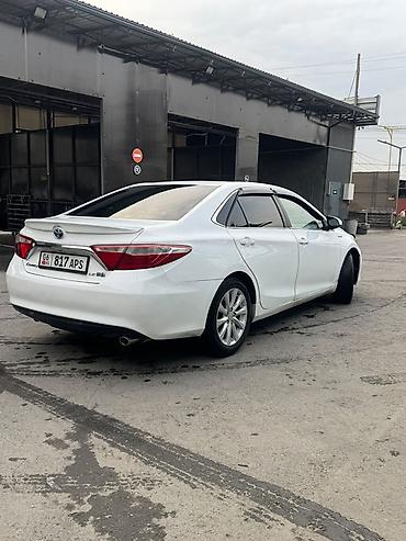 Toyota Camry: 2017 г., 2.5 л, Автомат, Гибрид, Седан at lalafo.kg Toyota Camry: 2017 г., 2.5 л, Автомат, Гибрид, Седан