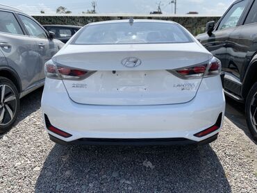 хюндай авенте: Hyundai Elantra: 2019 г., 1.6 л, Автоматические, Бензин, Седан