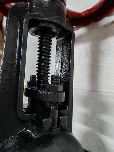 Известь: Задвижка чугунная 30ч6бр (Ру 10/16) — Фланцевая, с выдвижным шпинделем — 7