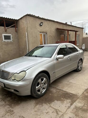 авто в рассрочку без банка рядом просп. жибек жолу, бишкек: Mercedes-Benz C-Class: 2002 г., 2 л, Механика, Бензин, Седан