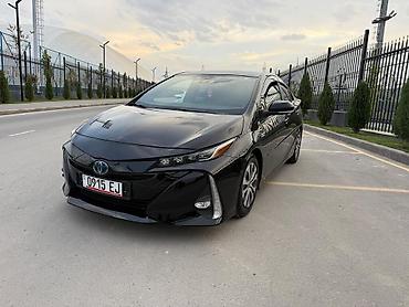 Toyota: Toyota Prius: 2020 г., 1.8 л, Робот, Электромобиль, Хэтчбэк — 2
