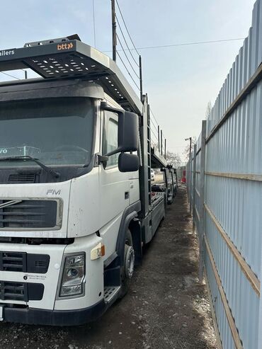 домик на колёсах: Сүйрөгүч, Volvo, 2009 г., Унаа ташыгыч