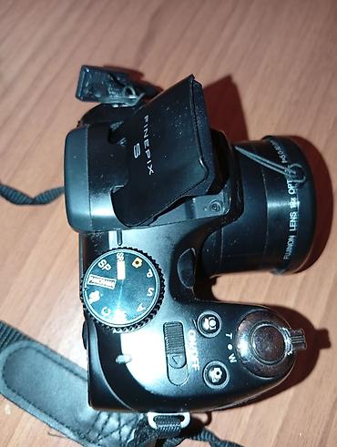 mp: Fujifilm FinePix S seriyası rəqəmsal kamera - 14 MP sensor (göstərici — 4