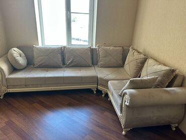 Ofis dəst mebeli: Ofis mebel dəsti Tərkibi: - Sürgülü qapılı iki rəng kombinli — 12