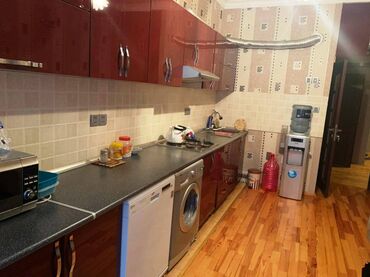 Uzunmüddətli kirayə mənzillər: N.Nərimanov metro yaxınlığında 3-otaqlı, (2-dən 3-ə)-düzəlmə — 9