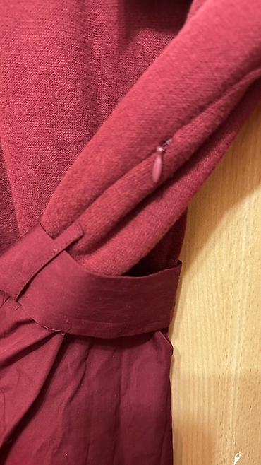 плаья: Платье винного цвета от Zara. Модель с длинными рукавами и поясом с — 2