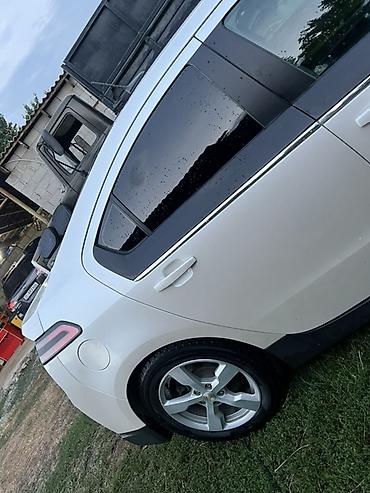 210 cdi: Chevrolet Volt: 2012 г., 0.2 л, Автомат, Гибрид, Лифтбек — 2