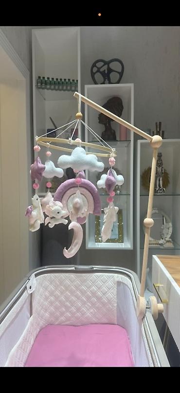 oyuncaq barbie: Beşik üçün musiqisiz asma mobil - Material: təbii ağacdan hazırlanmış — 1