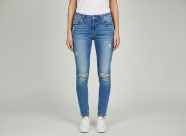mango spodnie claudia: Jeansy damskie, rozmiar M