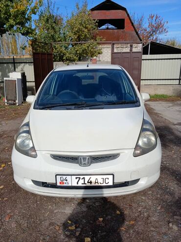 фит запчас: Honda Fit: 2002 г., 1.3 л, Вариатор, Бензин, Хэтчбэк