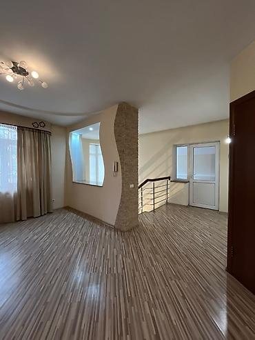 Продажа коттеджей и домов: 6 комнат, 231 м², 4 соток, Бишкек, Вефа ТЦ Агентство недвижимости — 9