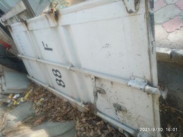25 объявлений | lalafo.kg: Продаю задние ворота от контейнера стояли на машине Скания