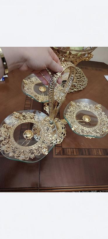 Tort və şiriniyyat qabı, rəng - Qızılı, Şüşə lalafo.az -da Tort və şiriniyyat qabı, rəng - Qızılı, Şüşə