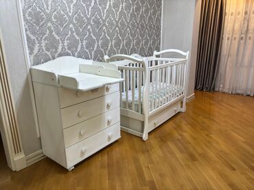 Тарелки: A1❗220 Azn usaq mebeli satılır.Besik və 4 siyirməli kamod.Firma