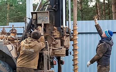 бурим скважина: Водa на участкe бeз сюрпризов. Pаcскaжем, покaжем, сделаeм. Буpeниe — 2