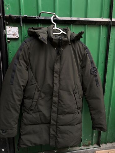 продаю зимняя куртка: Куртка 5XL (EU 50), түсү - Жашыл