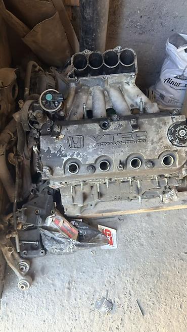 Автозапчасти: Двигатель Honda VTEC (Honda Motor Co.) Описание: - Бензиновый рядный — 2
