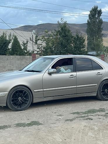 bud e9: Mercedes-Benz E-Class: 2000 г. — 2