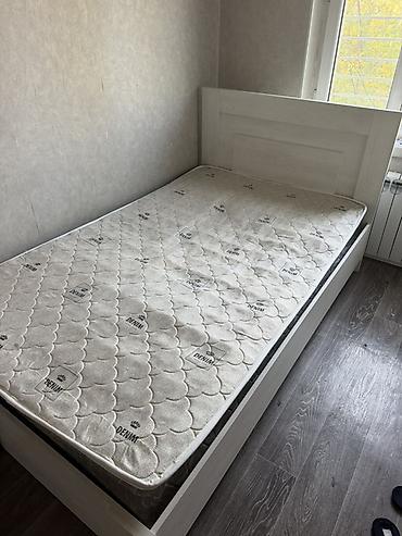 Кровать с высоким изголовьем + матрас - Размер спального места at lalafo.kg Кровать с высоким изголовьем + матрас - Размер спального места
