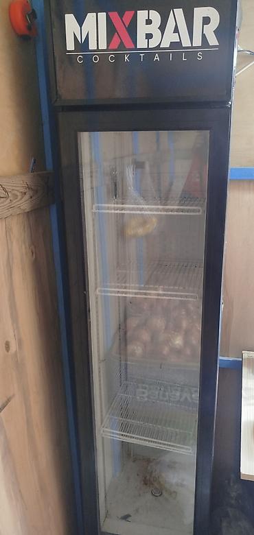 MIXBAR brendli şüşə qapılı içki soyuducusu - Üst paneldə MIXBAR