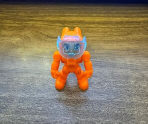 Oyuncaqlar: 1 eded - 1 azn Azadliq metrosu — 19