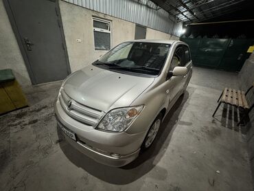 продажа марк 2: Toyota ist: 2003 г., 1.3 л, Автомат, Бензин, Хетчбек