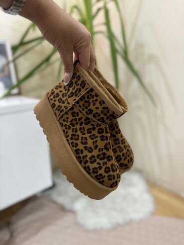 tople čizme za zimu ženske: Ugg mini čizme, 41