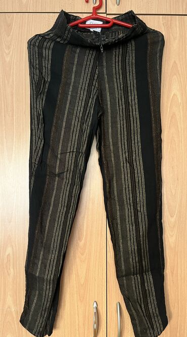 crne pantalone br: S (EU 36), M (EU 38), Visok struk, Ravne nogavice