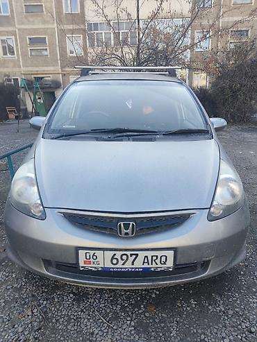 Honda: Honda Fit: 2005 г., 1.3 л, Вариатор, Бензин, Хэтчбэк — 3