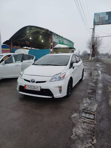 Toyota: Toyota Prius: 2013 г., 1.8 л, Робот, Гибрид, Хэтчбэк