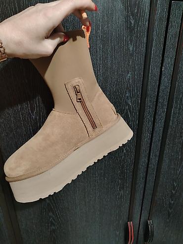 Ugg obuća: Ugg obuća 39, bоја - Braon — 10