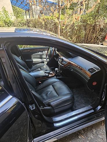 два авто: Mercedes-Benz S-Class: 2005 г., Автомат, Седан — 7