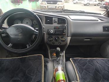 салон машина: Nissan Primera: 1999 г., 2 л, Автомат, Бензин, Седан — 4