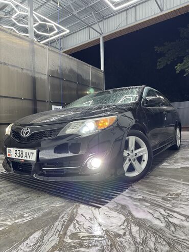 автомобиль на кредит: Toyota Camry: 2013 г., 2.5 л, Автомат, Бензин, Седан