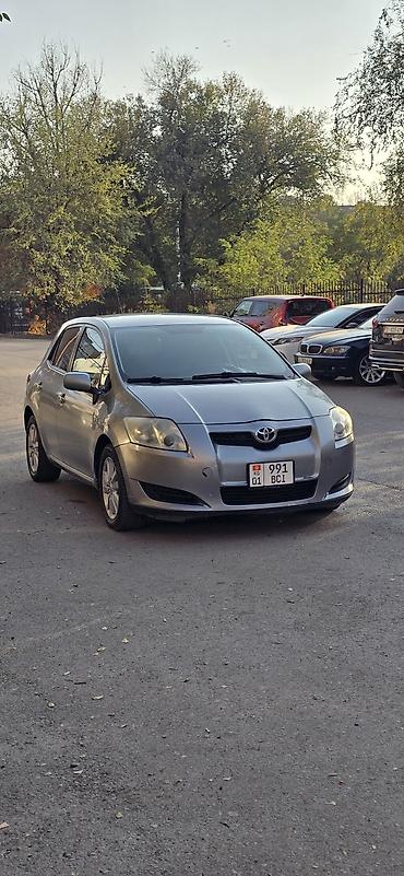 краун 2008: Toyota Auris: 2008 г., 2 л, Механика, Дизель, Хэтчбэк — 3