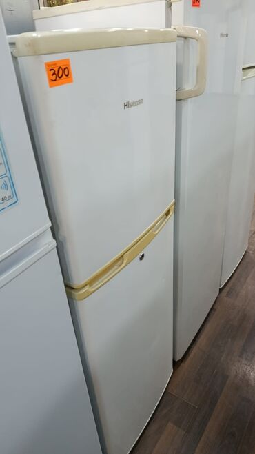 Aspiratorlar: 2 qapılı Hisense Soyuducu Satılır, rəng - Ağ