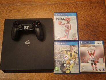 PS4 (Sony Playstation 4): 1 orginal pult, kabeller, 3 disk. Sonuncu buraxilis ps4 slimdi