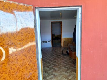 Həyət evləri və villaların satışı: 6 otaqlı, 200 kv. m, Kredit yoxdur, Orta təmir — 7