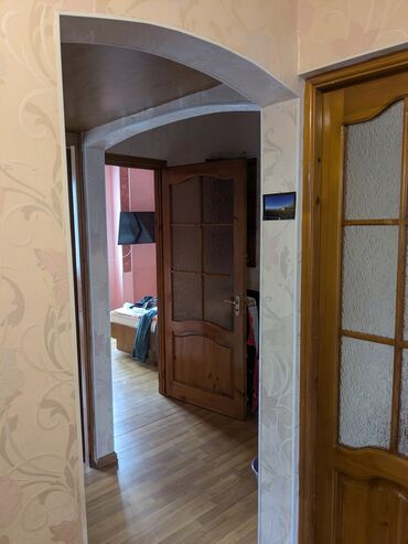 Продажа квартир: 3 комнаты, 74 м², 105 серия, 7 этаж, Старый ремонт — 2