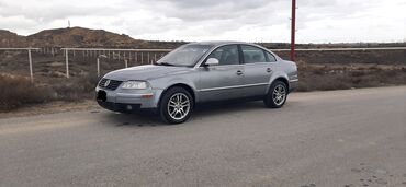 Volkswagen: Volkswagen Passat: 1.8 l | 2004 il Sedan — 3