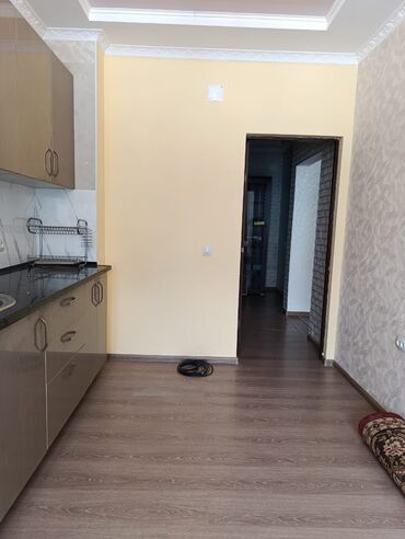Продажа квартир: 2 комнаты, 60 м², Элитка, 4 этаж, Старый ремонт at lalafo.kg — 3 Продажа квартир: 2 комнаты, 60 м², Элитка, 4 этаж, Старый ремонт — 3
