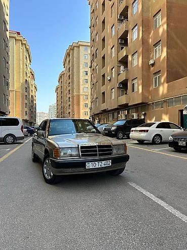 190 ehtiyat: Mercedes-Benz 190 (W201) sedan mator 2benzin mexanika beznömredi — 2