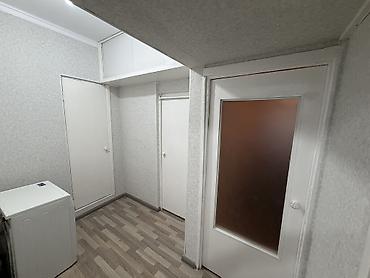 готовый барбершоп: 3 комнаты, 69 м², 5 мкр 106 серия, 9 этаж, Косметический ремонт — 2